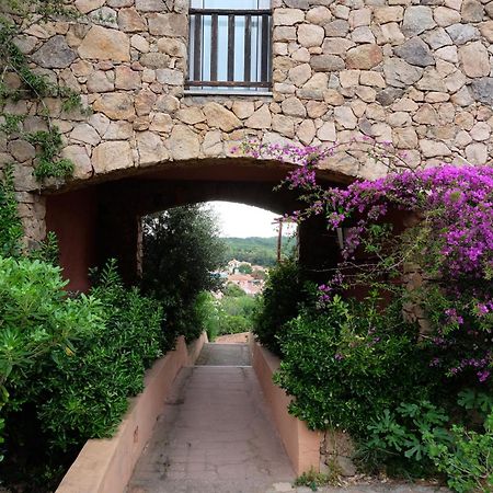 Calarossa Sardinia Apartments Isola Rossa Dış mekan fotoğraf