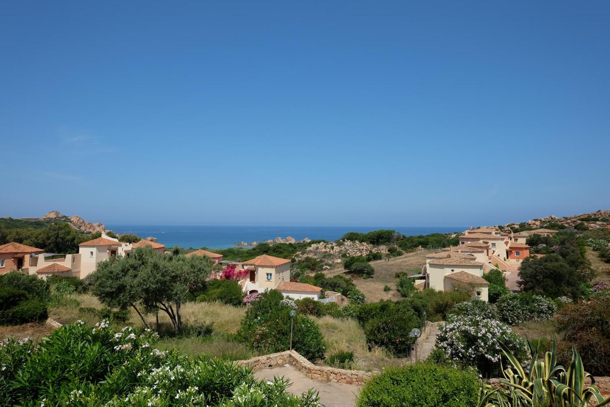 Calarossa Sardinia Apartments Isola Rossa Dış mekan fotoğraf