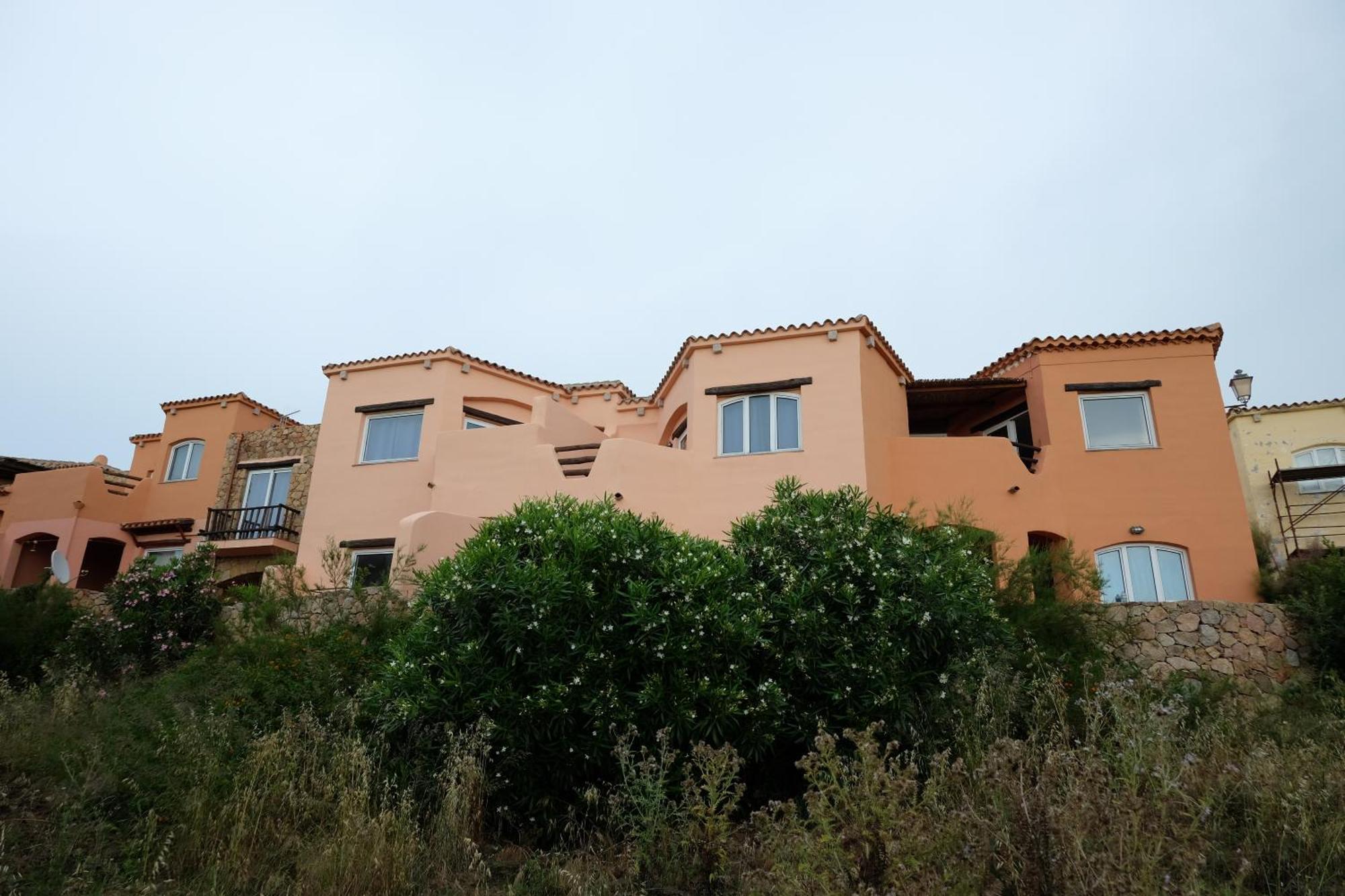 Calarossa Sardinia Apartments Isola Rossa Dış mekan fotoğraf